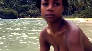 Public Flashing Of Big Natural Tits In The Moment Of Escape