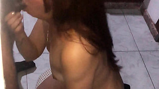 I love to put my dick in my friend's wife and come down her throat