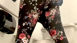 BBW Big Butt in Bathrooms