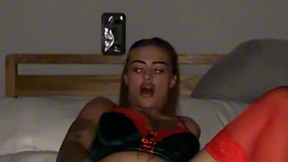 19 y.o tattooed slut thighs spread wide fingers deep on cam