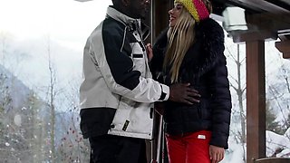 roundass inked cutie cockriding BBC