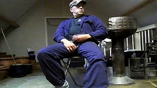 Big-Cock Farmer Daddy Jerks Off