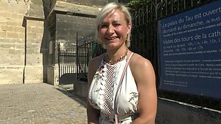 Elektra discovers the intensity of a foursome! - Jacquie et Michel TV