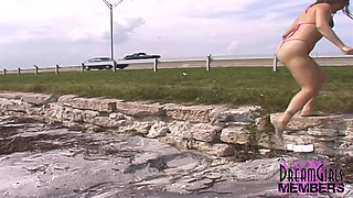 Freaky Spinner Spreads Her Pussy in My Back Seat