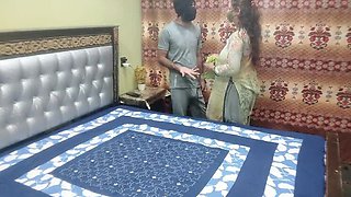 Desi Indian Maid Rough Fuck - Hindi Audio - Pakistani Couple Hot Sex