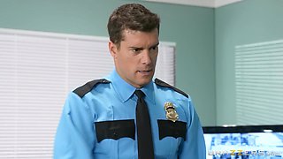 Mall Cop-A-Feel With Ramon Nomar, Isis Love - Brazzers