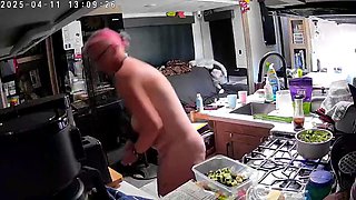 House wife decided to clean the house...naked caught on cam