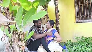 Desi Girlfriend Puja Sarkar Blowjob and Doggy Style Sex in Park - Hindi Audio
