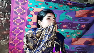 Beautiful bride in Banarasi saree had a lot of fun in the sex room.