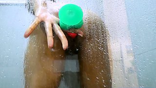 Big ass Thai MILF screams with hard fuck