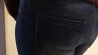 Indian Girl Piss Desperation in Jeans