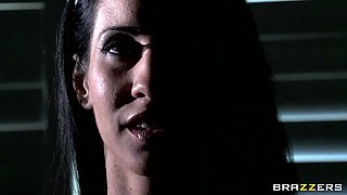 Wel-Cum Home, Soldier! With Johnny Sins, Isis Love - Brazzers