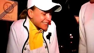 Deutsche Blondine masturbiert mit Dildo