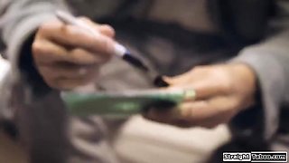 Dixie Lynn In Seducing A Teen 18+ Groupie Is Really Easy