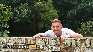 Brazzers - dark-haired caramella del x offers the mailman danny to fix her hot tub & let him pound her butt