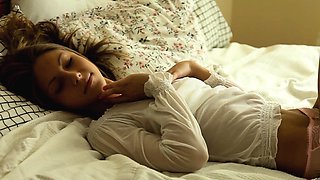 Hot amateur webcam teen masturbates for their fans