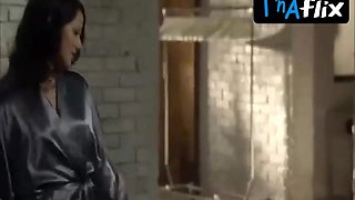 Annie Clark Luxurious Vignette in Degrassi: The Next Generation