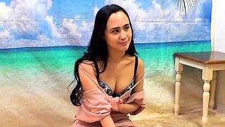 amateur asian flowerr flashing boobs on live webcam