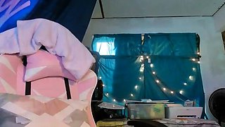 Close up amateur masturbating solo