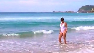 Sunbathing MILF Amateur Video