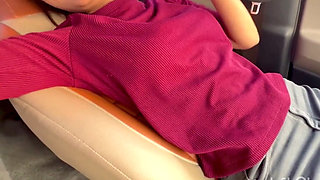 Desi Girl Giving Blowjob to Her Boyfriend in the Car