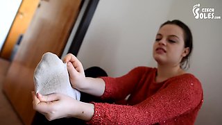 Woman exercise soles and socks smelly (sole smelly, podophilia, petite soles, insatiable soles, feet)