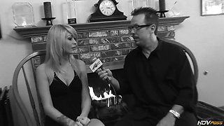 Sextape Blonde's Asscum Passion Ignites Wild Heat