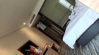 Blonde emo amateur solo masturbation