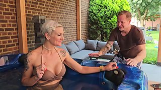 Crystal wants to give it her all with Manéa! - Jacquie et Michel TV