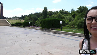 What German Housewives Do with Their Neighbors