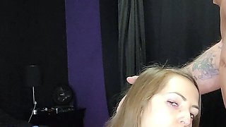 Brunette hardcore blowjob
