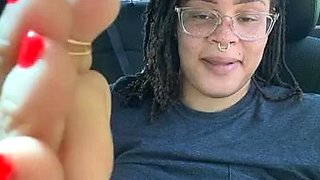 Amateur Foot Fetish Girlfriend Sucks and gives a Footjob