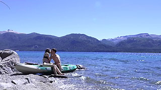 Horny Teen Couple gets Caught having Sex on Public Beach - Huge Cumshot Amateur