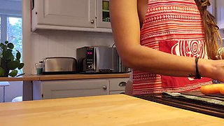 Super-hot latina cougar with inborn cupcakes getting plumbed rear end while cooking