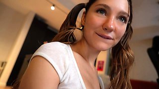 Very hot amateur thai teen girl toying her pussy on cam