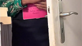 Turkish Angel Secretary Squirted Into Her Boss's Face!