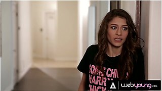 Crazy Awkward Fangirl Rebel Lynn Is Caught Sneaking In Her Favorite Pornstar Abella Dangers House