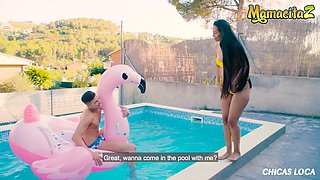 Leggy Latina Andreina De Luxe begs to fuck her bush by the pool