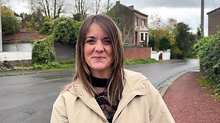 Brunette hookup amateur blowjob and dirtytalk sexdate