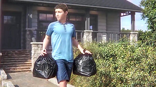 Fucking Mu Stepmom in Bathroom