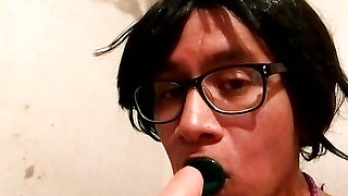 Joselynne Crossdresser Oral Dildo