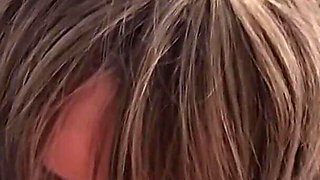 [ Hot Facial Blowjob in the Shower ] Cool and Wet, Sucking Is a Real Pleasure