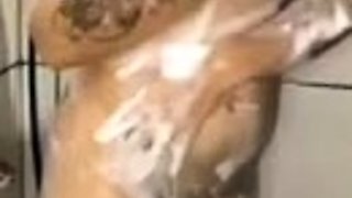 Live teen petite masturbate dildo shower