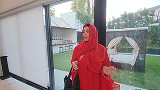 The couple fucked with the pretty Sophia Leone in hd quality