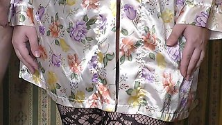 Cheating Hot Wife Milky Mari Become a Pregnant Slut for Her Lovers