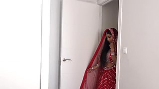 Innocent Desi babe gets rocked by the Indian husband