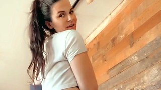 Amateur Webcam Teen Masturbates And Teases