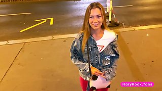 Teen Takes The Biggest Dick Of Favourite Pornostar In Public
