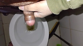 Pissing Video
