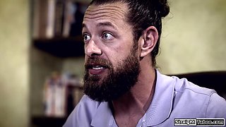 Two teens lick ifo the college counselor